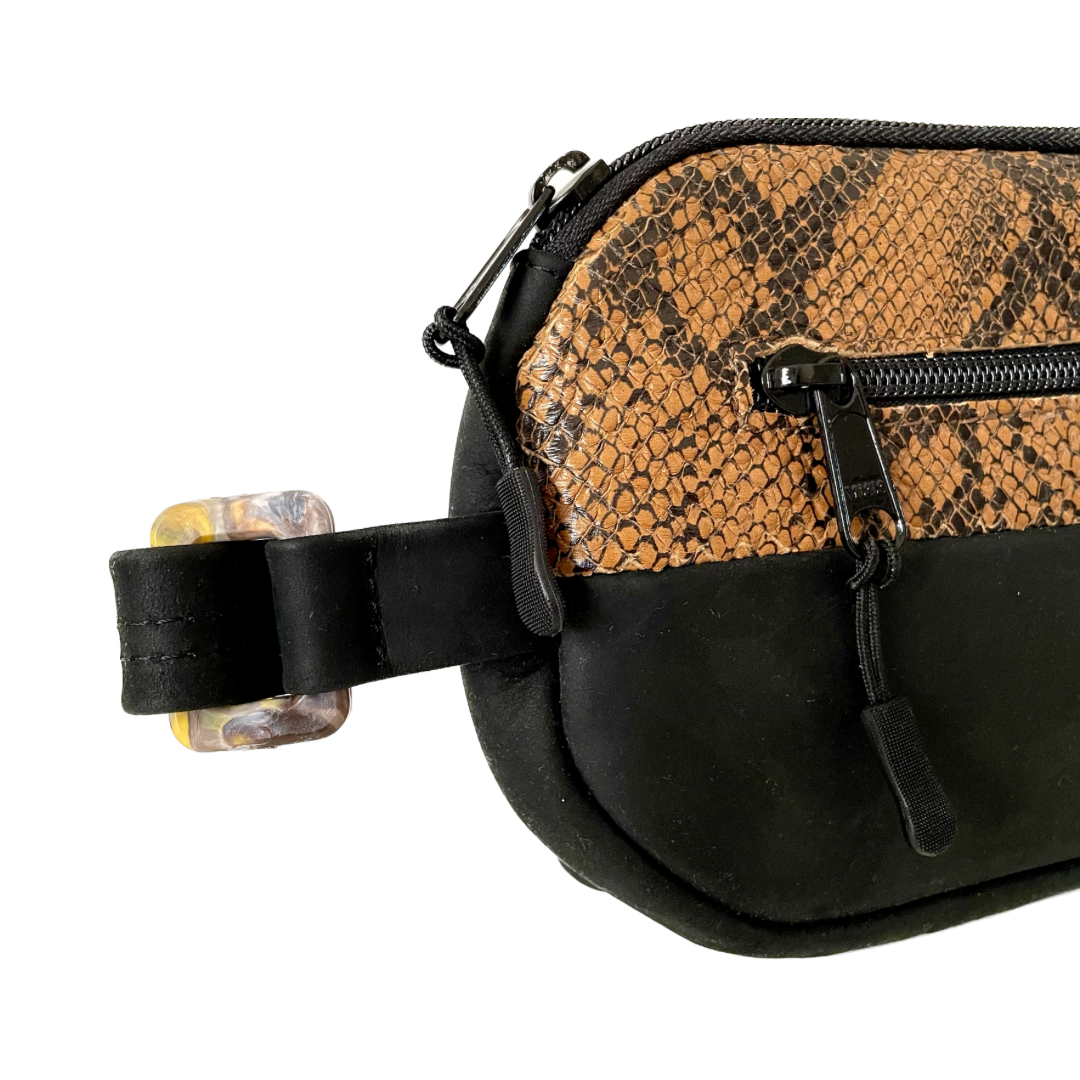 Vipers Lounge Banana Bag