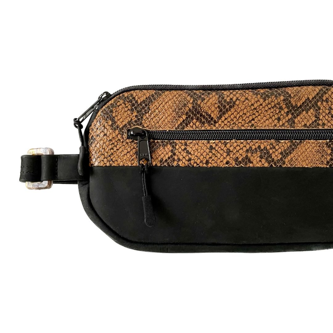 Vipers Lounge Banana Bag